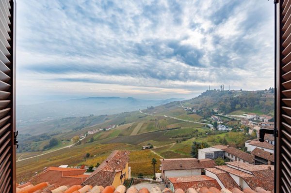 casa semindipendente in vendita a La Morra