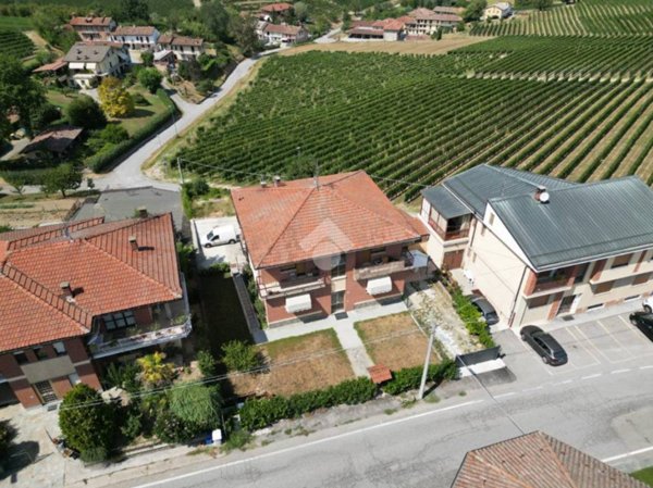 appartamento in vendita a La Morra in zona Annunziata