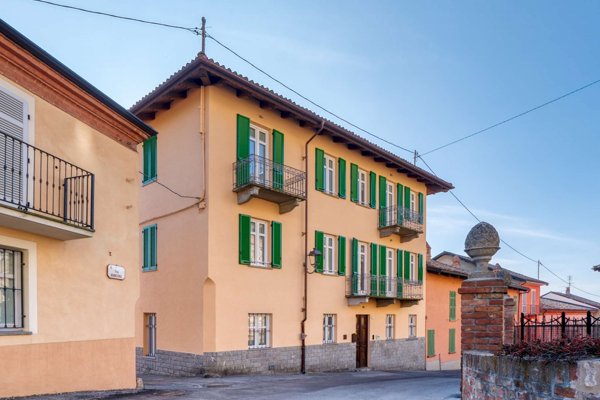 casa indipendente in vendita a La Morra