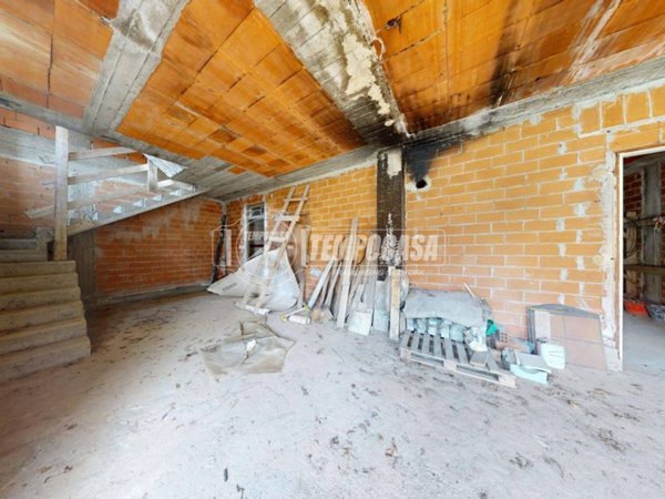 casa indipendente in vendita a La Morra