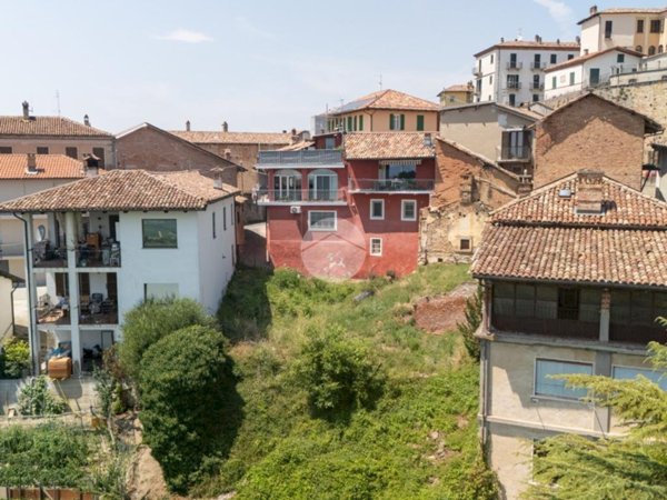 casa indipendente in vendita a La Morra