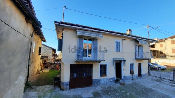 casa indipendente in vendita a La Morra