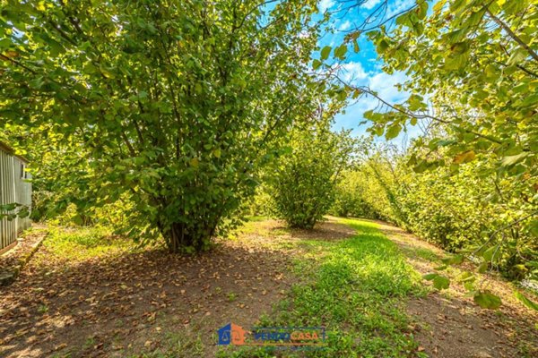 terreno agricolo in vendita a La Morra in zona Rivalta