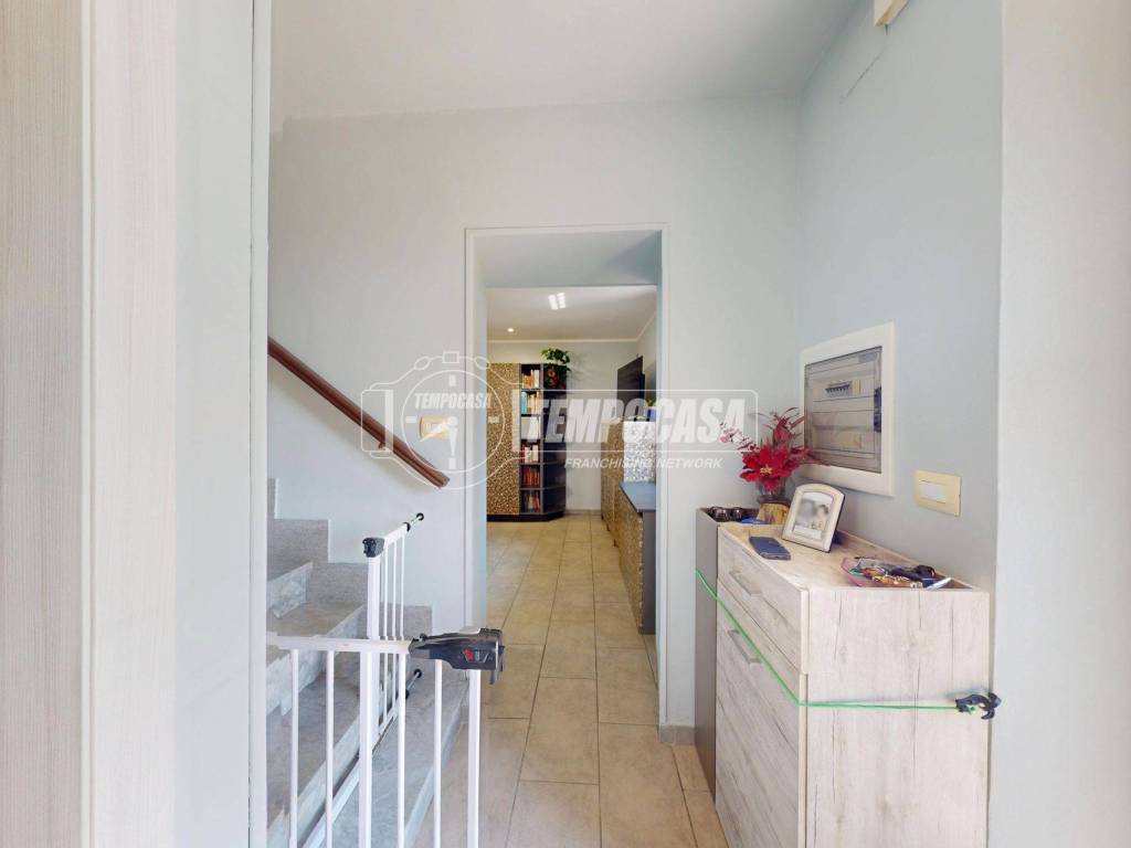 casa indipendente in vendita a La Morra