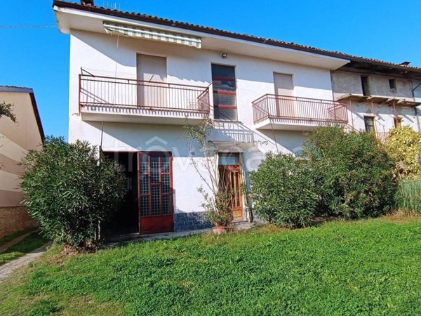 casa indipendente in vendita a La Morra in zona Santa Maria