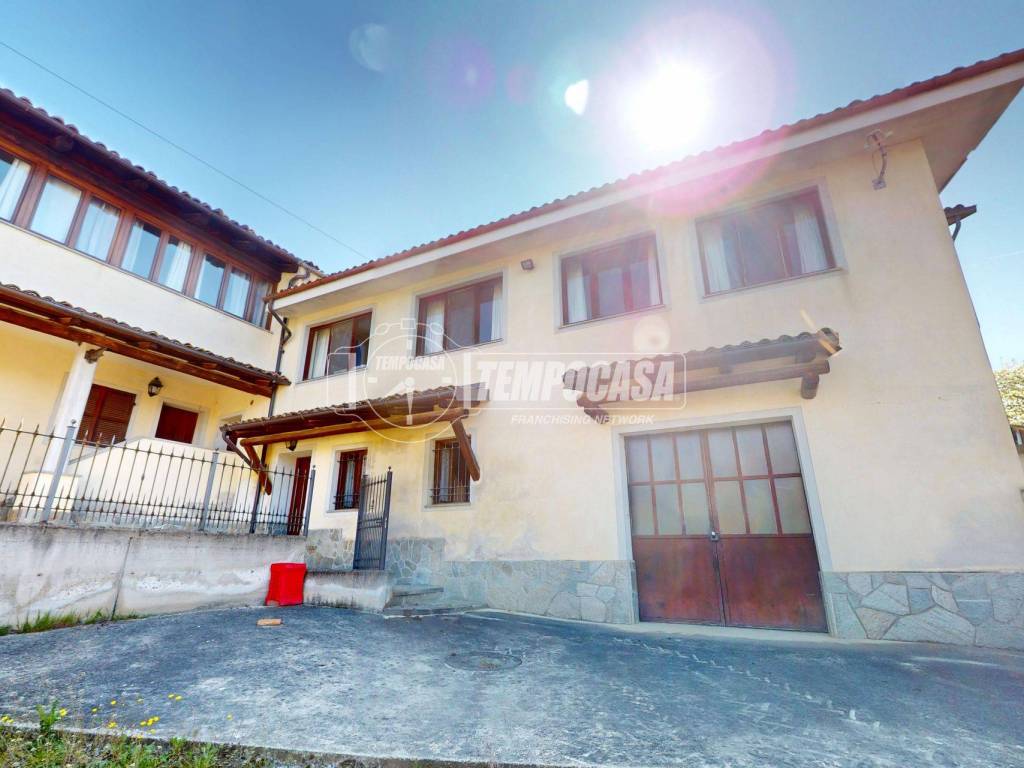 appartamento in vendita a La Morra in zona Berri