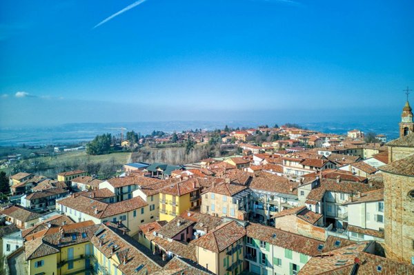 casa indipendente in vendita a La Morra