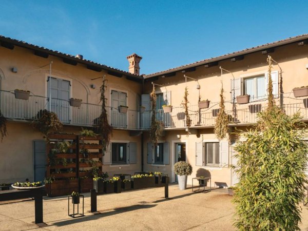 intera palazzina in vendita a La Morra