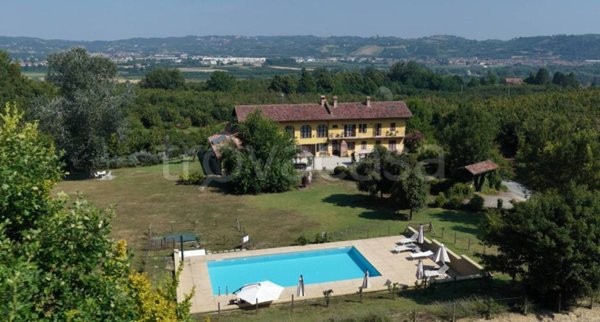 appartamento in vendita a La Morra in zona Rivalta