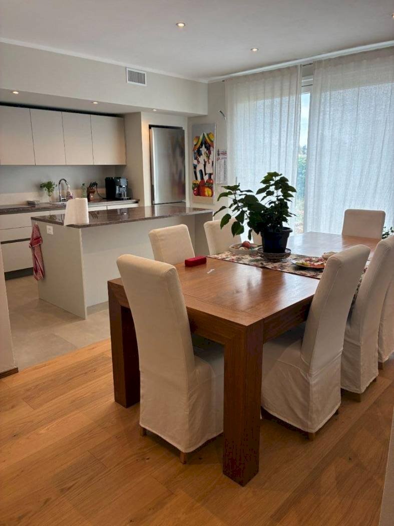 casa indipendente in vendita a La Morra