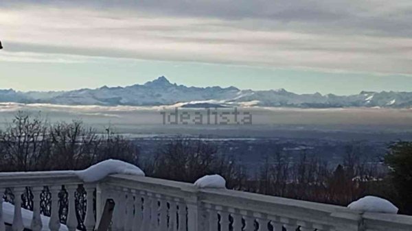 casa indipendente in vendita a La Morra