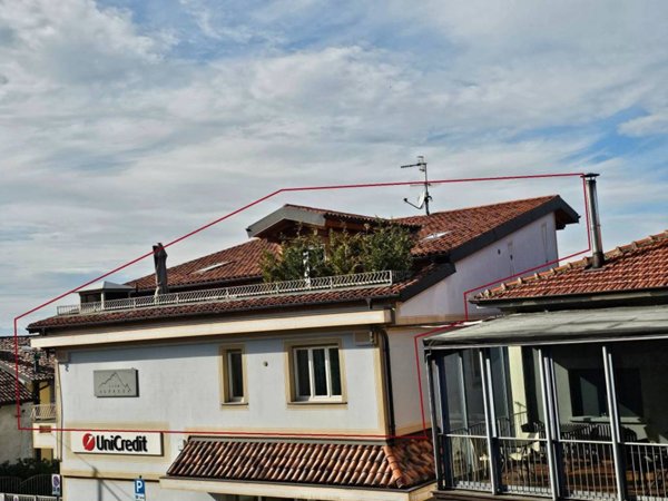 casa indipendente in vendita a La Morra