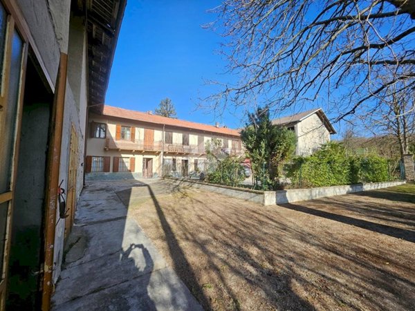 casa indipendente in vendita a Lequio Berria