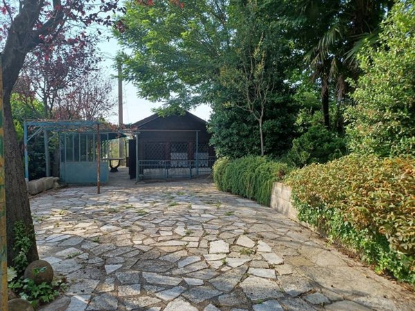 casa indipendente in vendita a Lequio Berria