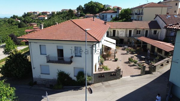 casa indipendente in vendita a Lequio Berria