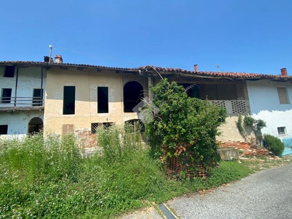 locale di sgombero in vendita a Lequio Tanaro