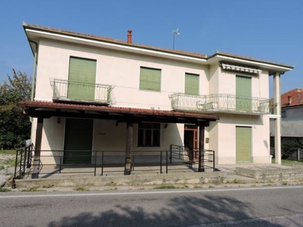 casa indipendente in vendita a Lequio Tanaro