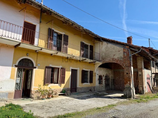 casa indipendente in vendita a Lequio Tanaro