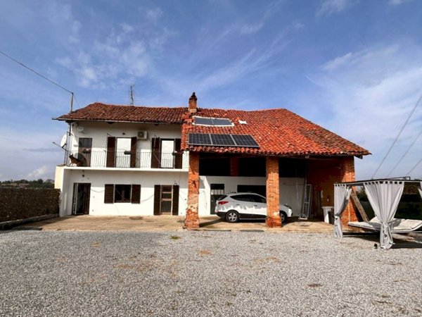 casa indipendente in vendita a Lequio Tanaro