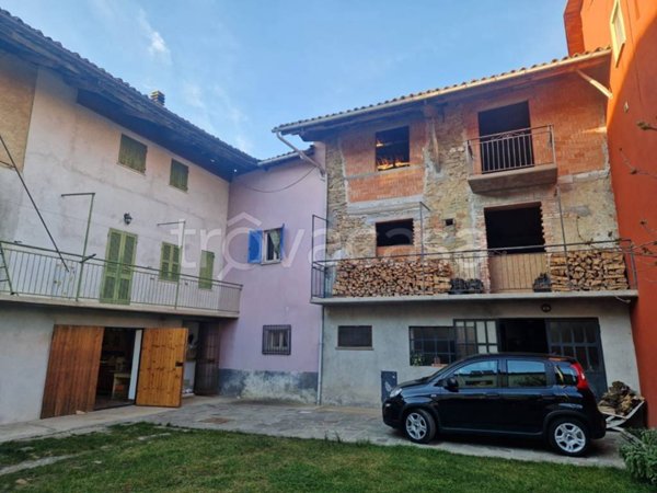 casa indipendente in vendita a Lesegno