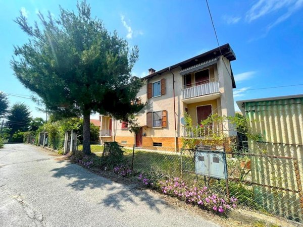 appartamento in vendita a Lesegno