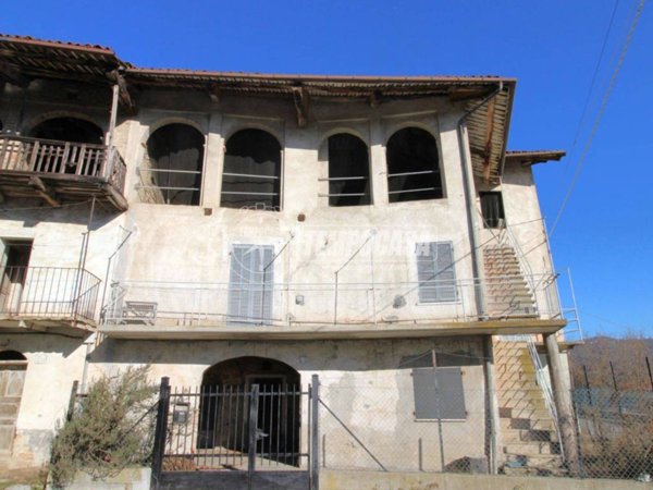casa indipendente in vendita a Lesegno