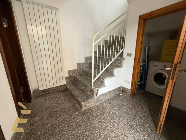 casa indipendente in vendita a Lesegno