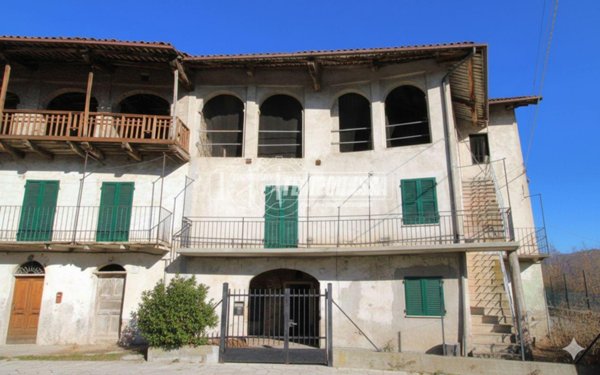 casa indipendente in vendita a Lesegno