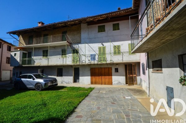 casa indipendente in vendita a Lesegno