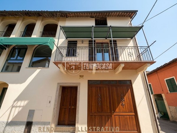 casa indipendente in vendita a Lesegno