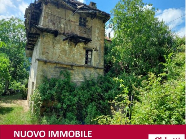 casa indipendente in vendita a Levice
