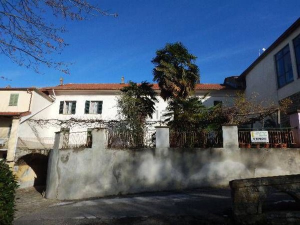 casa indipendente in vendita a Levice