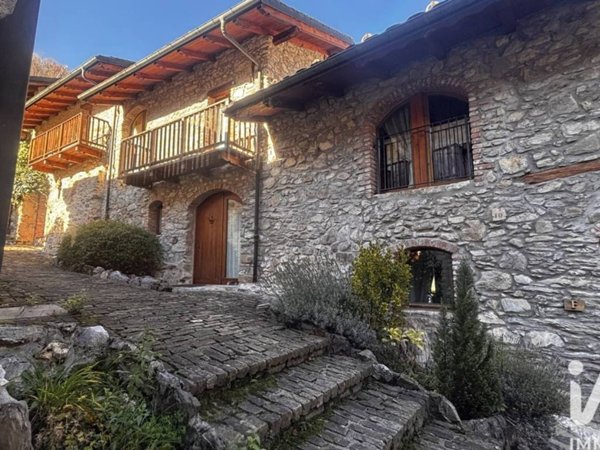casa indipendente in vendita a Limone Piemonte