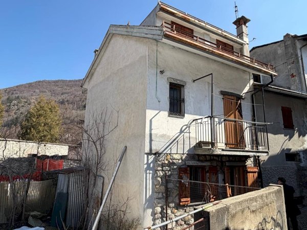casa indipendente in vendita a Limone Piemonte