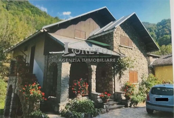 casa indipendente in vendita a Limone Piemonte in zona Panice