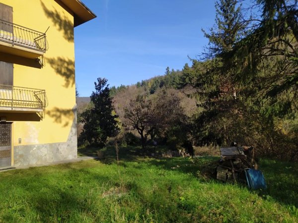 casa indipendente in vendita a Lisio