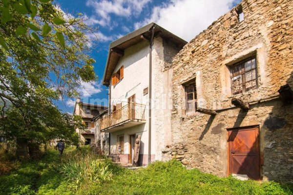 casa indipendente in vendita a Macra