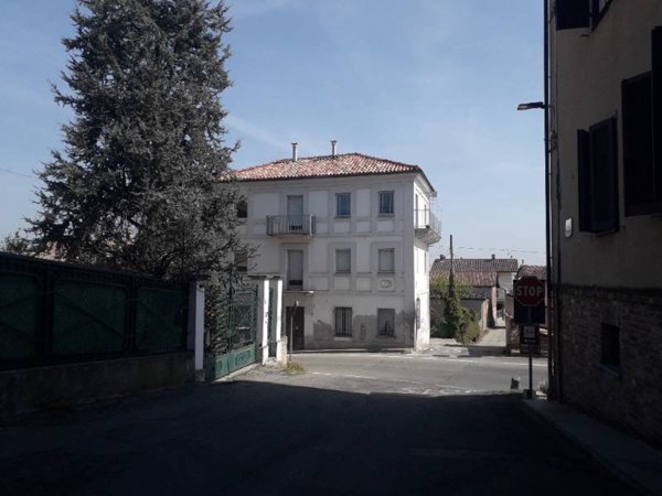 casa indipendente in vendita a Magliano Alfieri