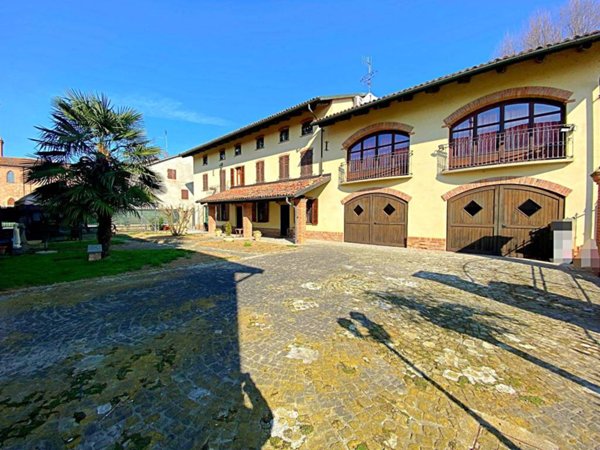 casa indipendente in vendita a Magliano Alfieri
