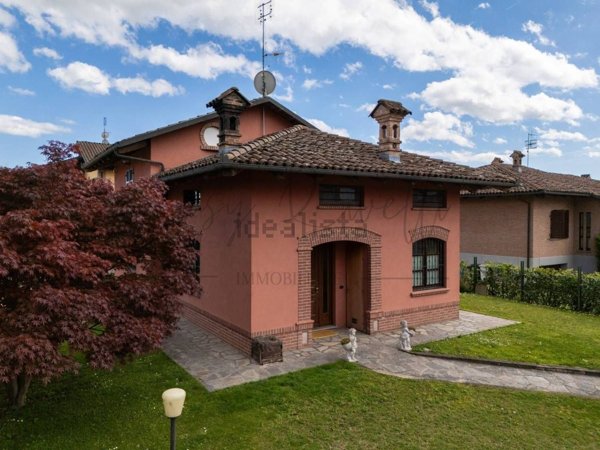 casa indipendente in vendita a Magliano Alfieri