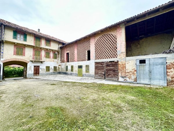 casa indipendente in vendita a Magliano Alfieri