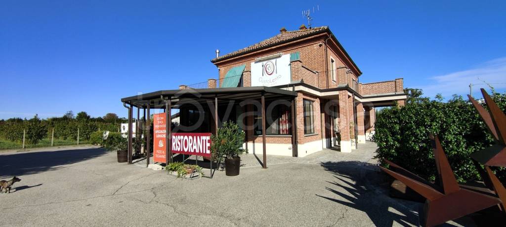 negozio in vendita a Magliano Alfieri