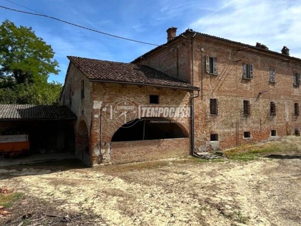 appartamento in vendita a Magliano Alfieri in zona Sant'Antonio