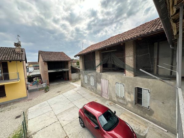 casa indipendente in vendita a Magliano Alfieri in zona Sant'Antonio