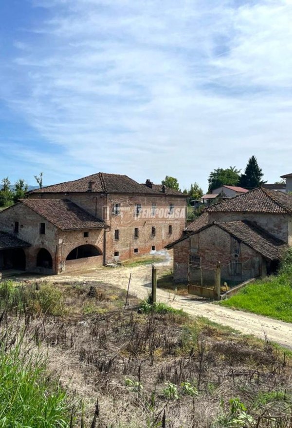 appartamento in vendita a Magliano Alfieri in zona Sant'Antonio