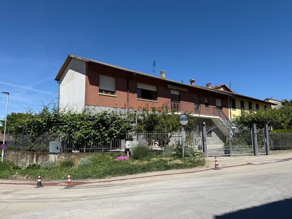 casa indipendente in vendita a Magliano Alfieri