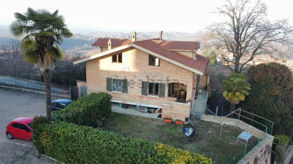 casa indipendente in vendita a Magliano Alfieri