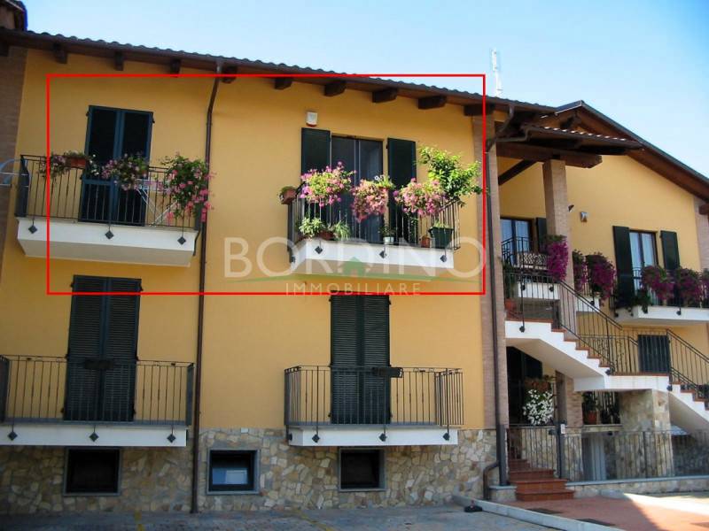 appartamento in vendita a Magliano Alfieri in zona Sant'Antonio