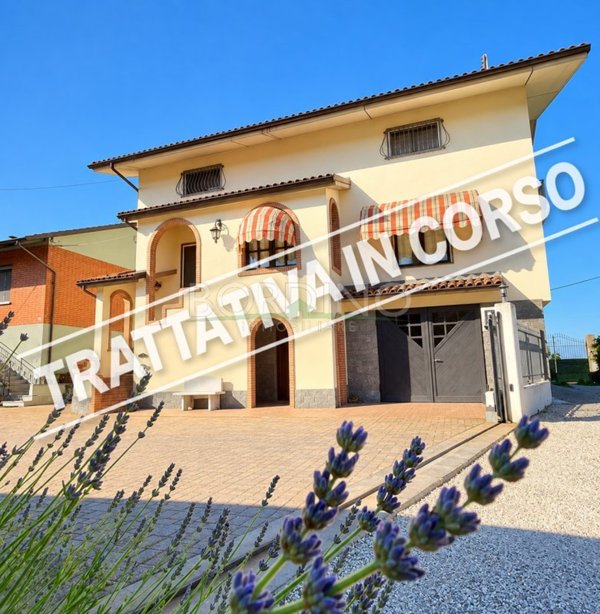 casa indipendente in vendita a Magliano Alfieri