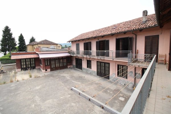casa indipendente in vendita a Magliano Alfieri